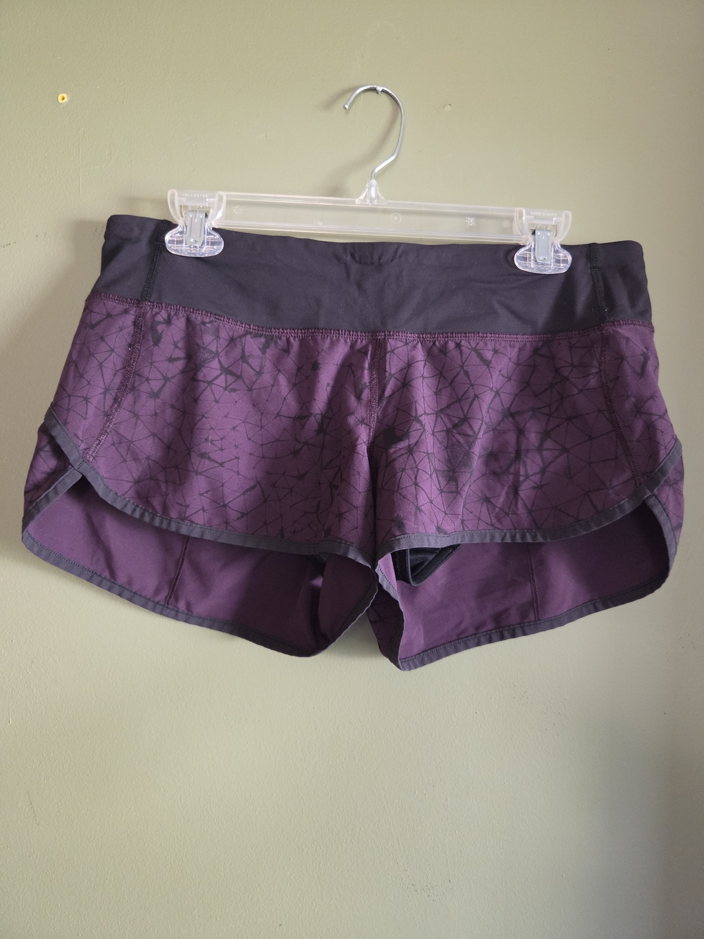 Lululemon Women's Speed Up Shorts In Geometric Dark Purple